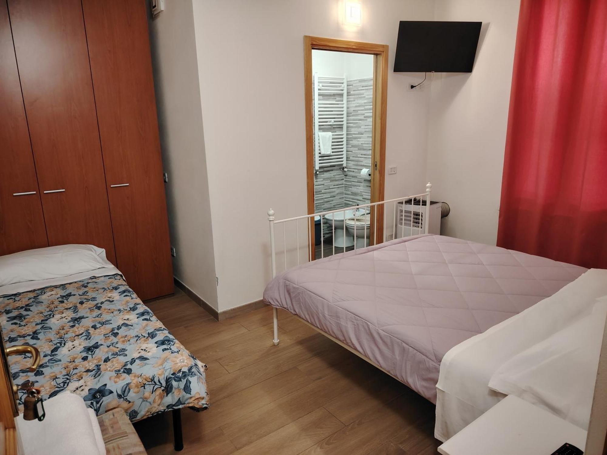 Casa Paradigna Парма Экстерьер фото